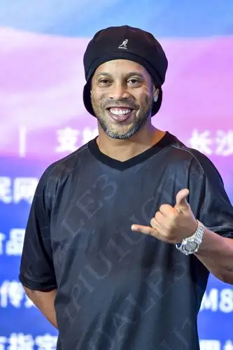 门击中门框
